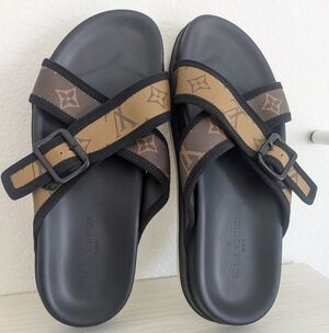 Louis Vuitton Honolulu Flat Sandals